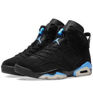 Air Jordan Retro 6 UNC